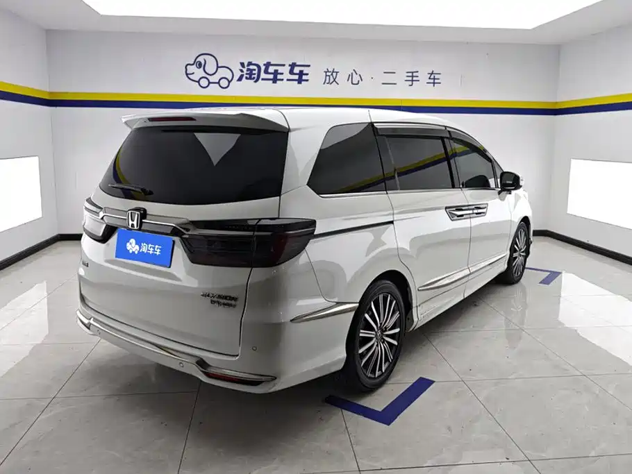 Honda Elysion — миниатюра 3