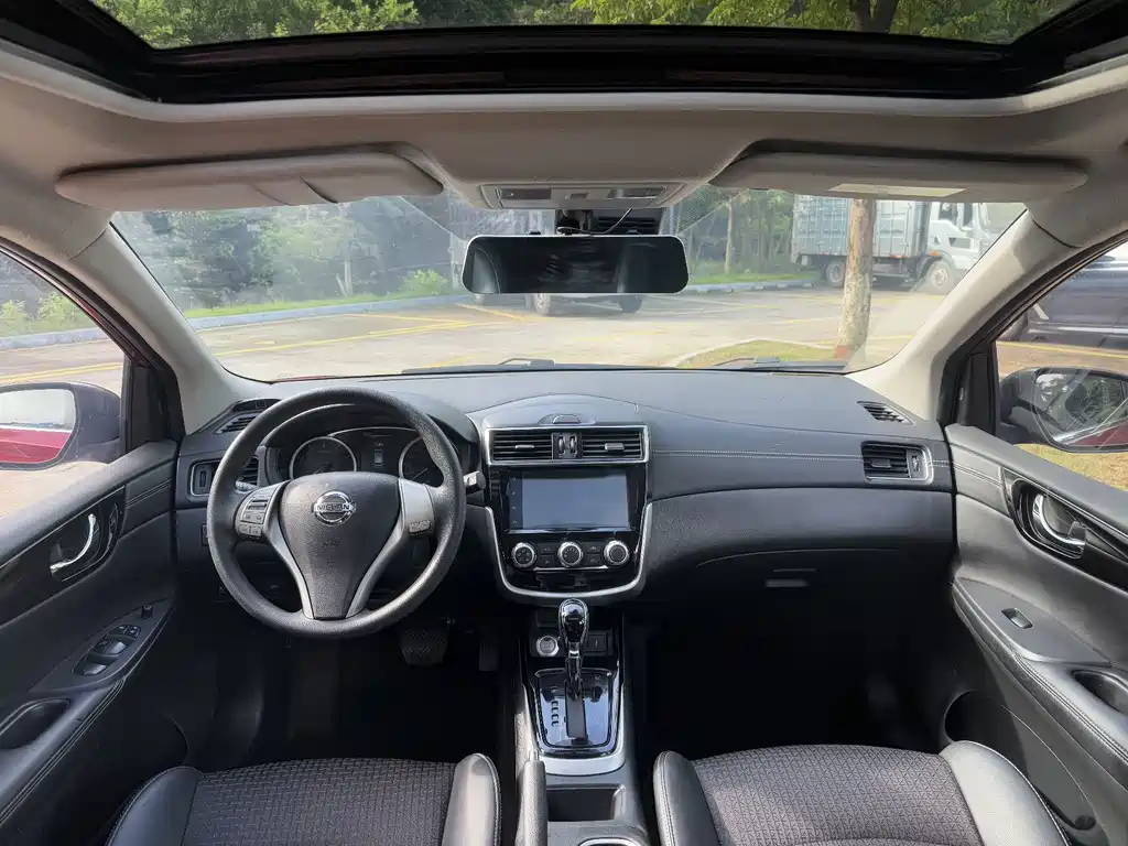 Nissan Tiida 2019 1.6L CVT VI