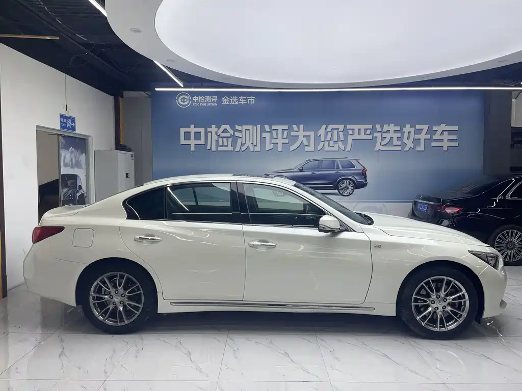 Infiniti Q50L 2016 2.0T