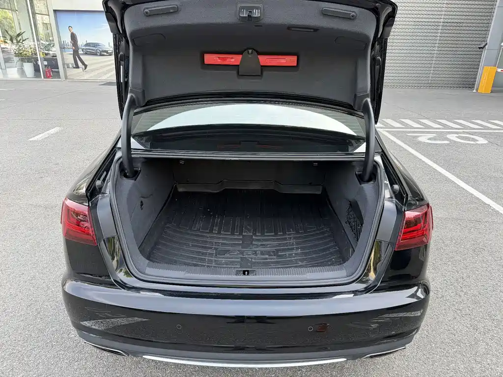 Audi A6L — миниатюра 9