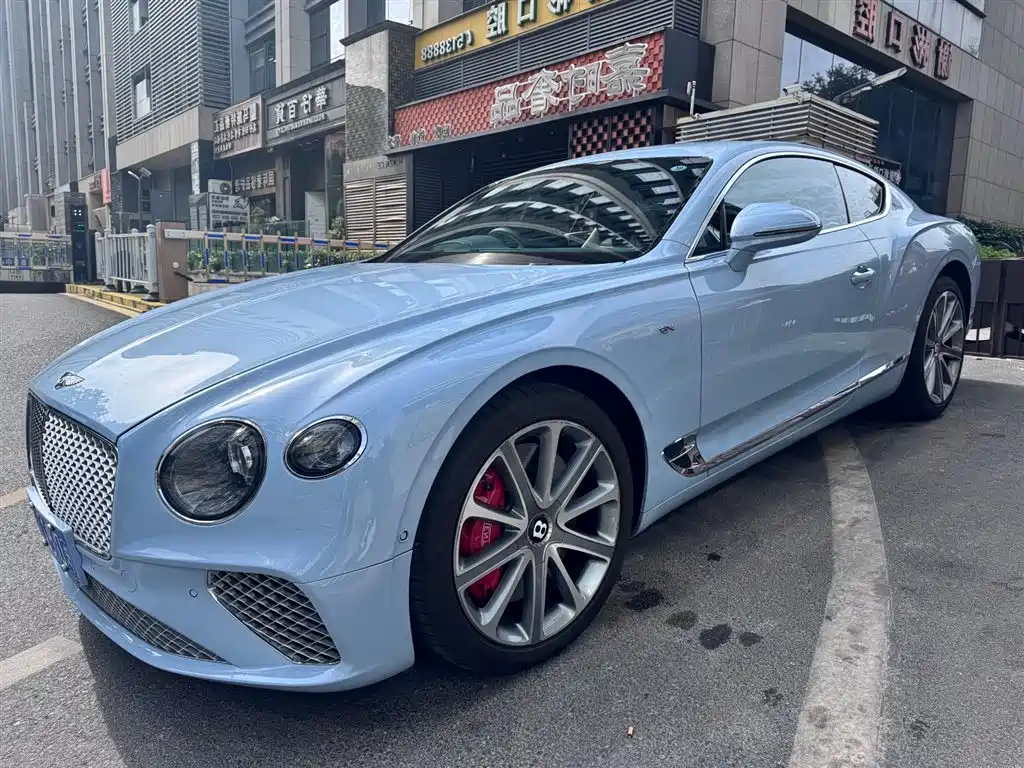 Bentley Continental 2021