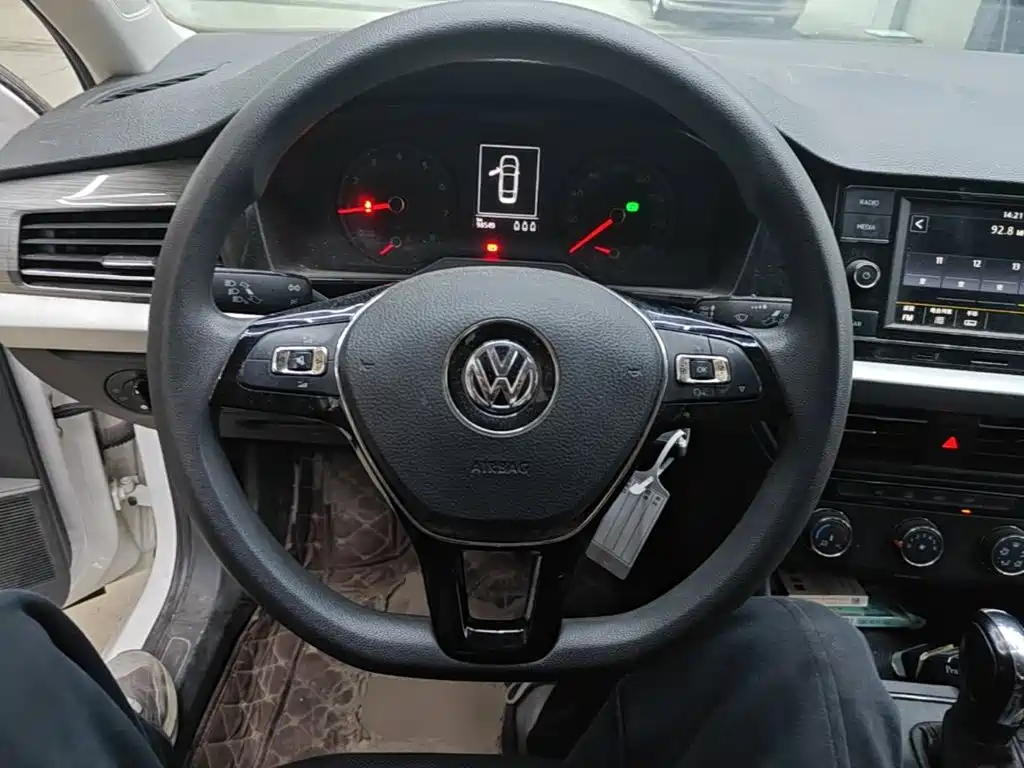 Volkswagen Lavida — миниатюра 11