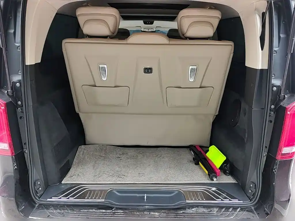 Mercedes-Benz V-Class — миниатюра 24