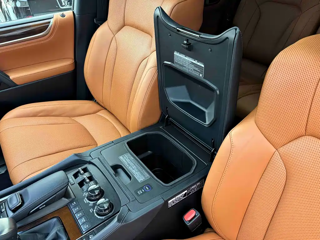 Lexus LX 2019 570