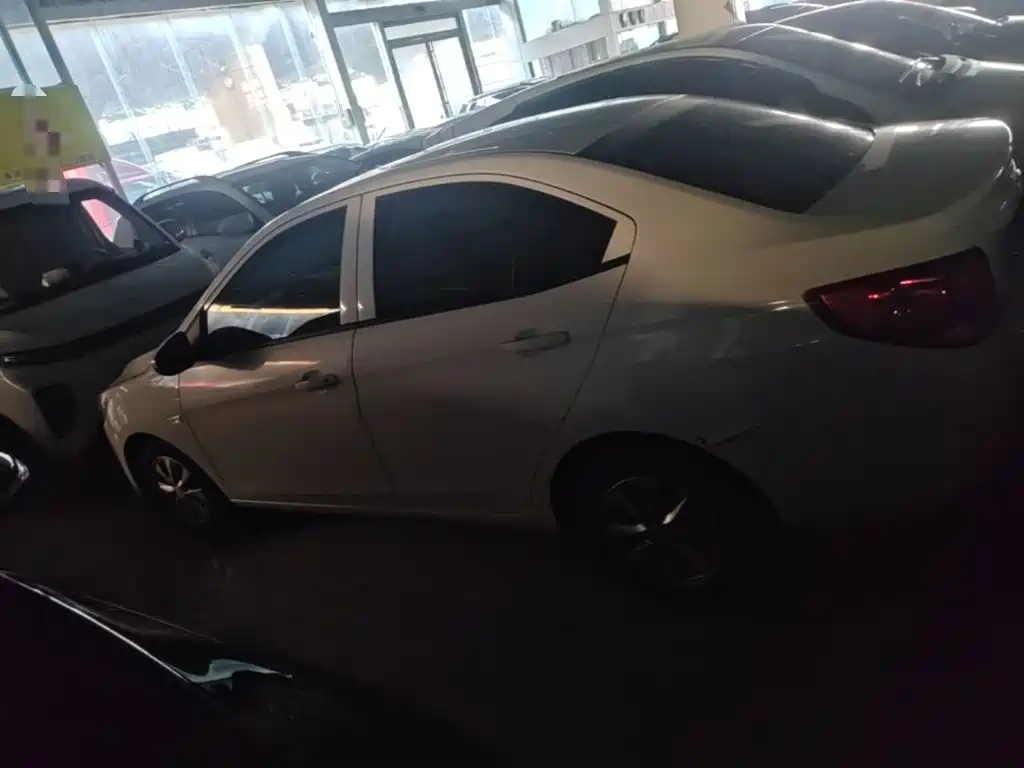 Chevrolet Sail — миниатюра 4