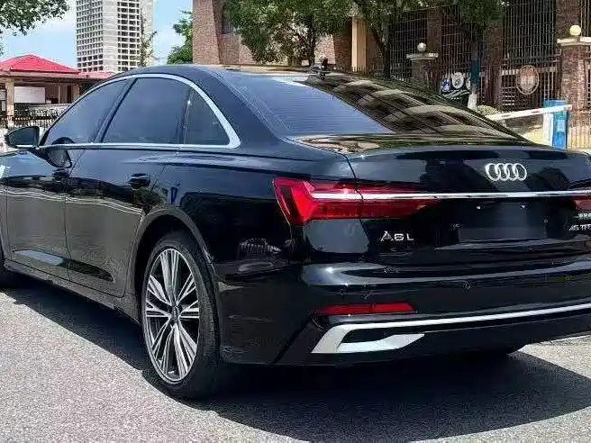 Audi A6L id 4669387 из Китая 8