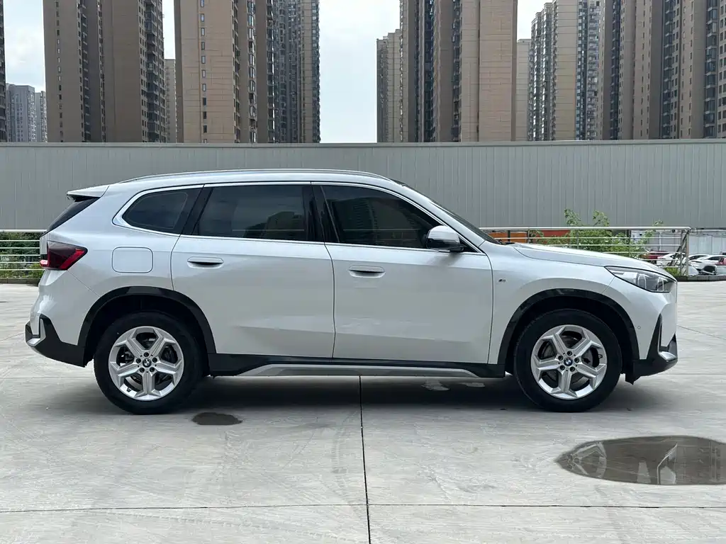 BMW X1 2023 sDrive20Li X
