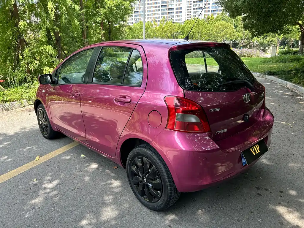 Toyota Yaris — миниатюра 4