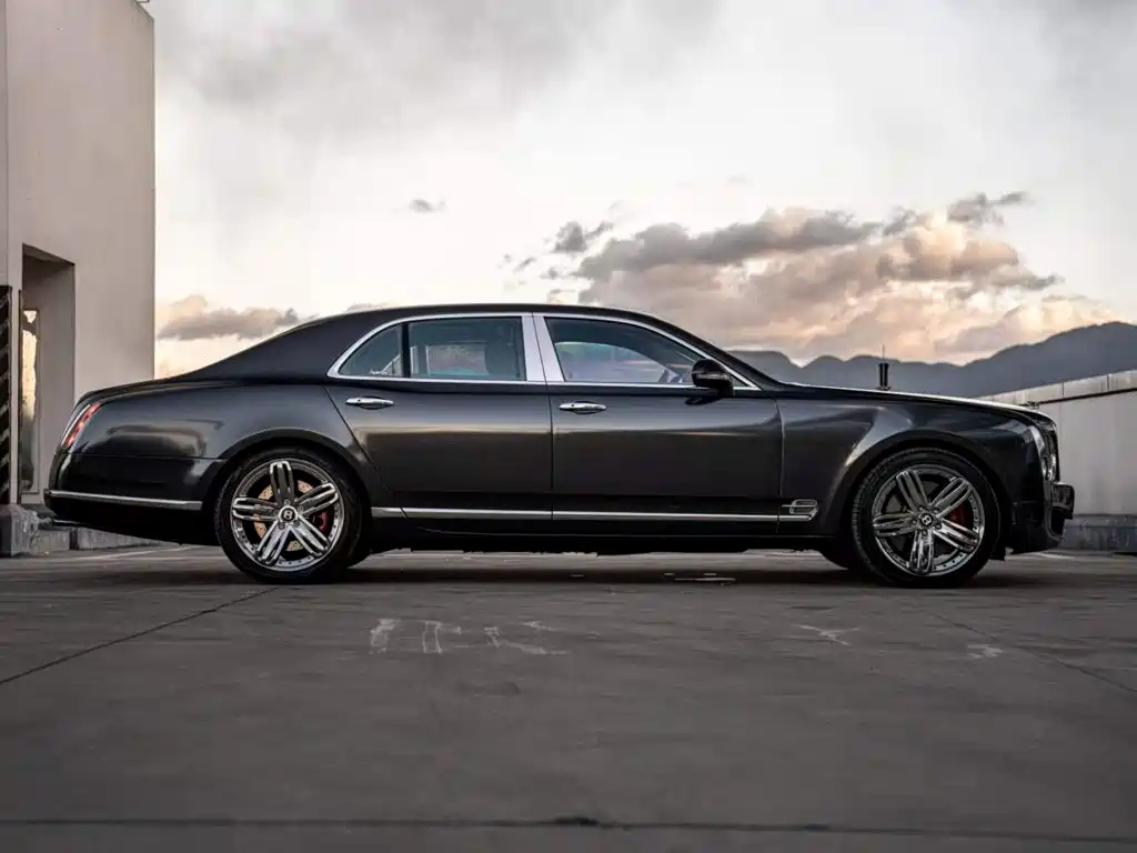 Bentley Mulsanne — миниатюра 6