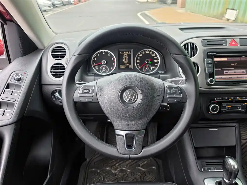 Volkswagen Tiguan 2011 2.0TSI R-Line