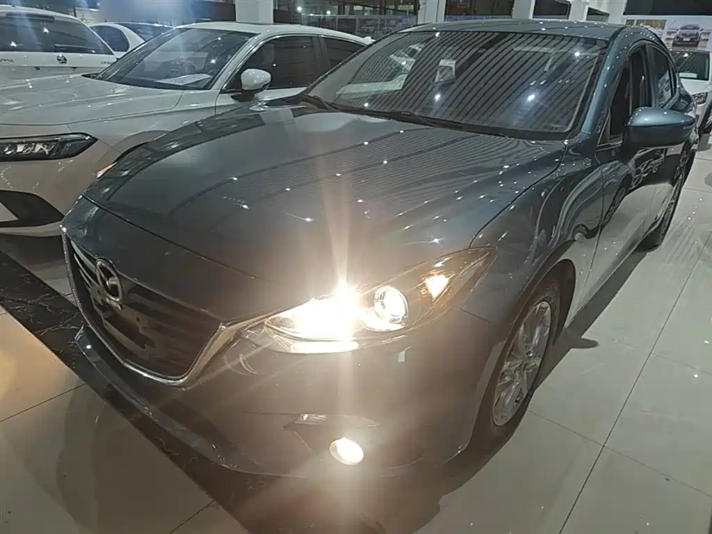 Купить Mazda 3 Axela