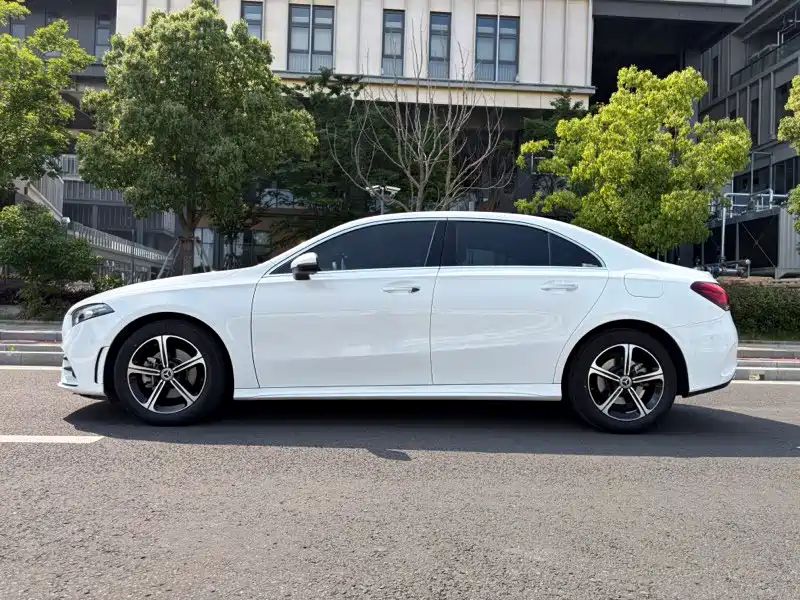 Mercedes-Benz A-Class A 2022 A 200 L Sport Fashion