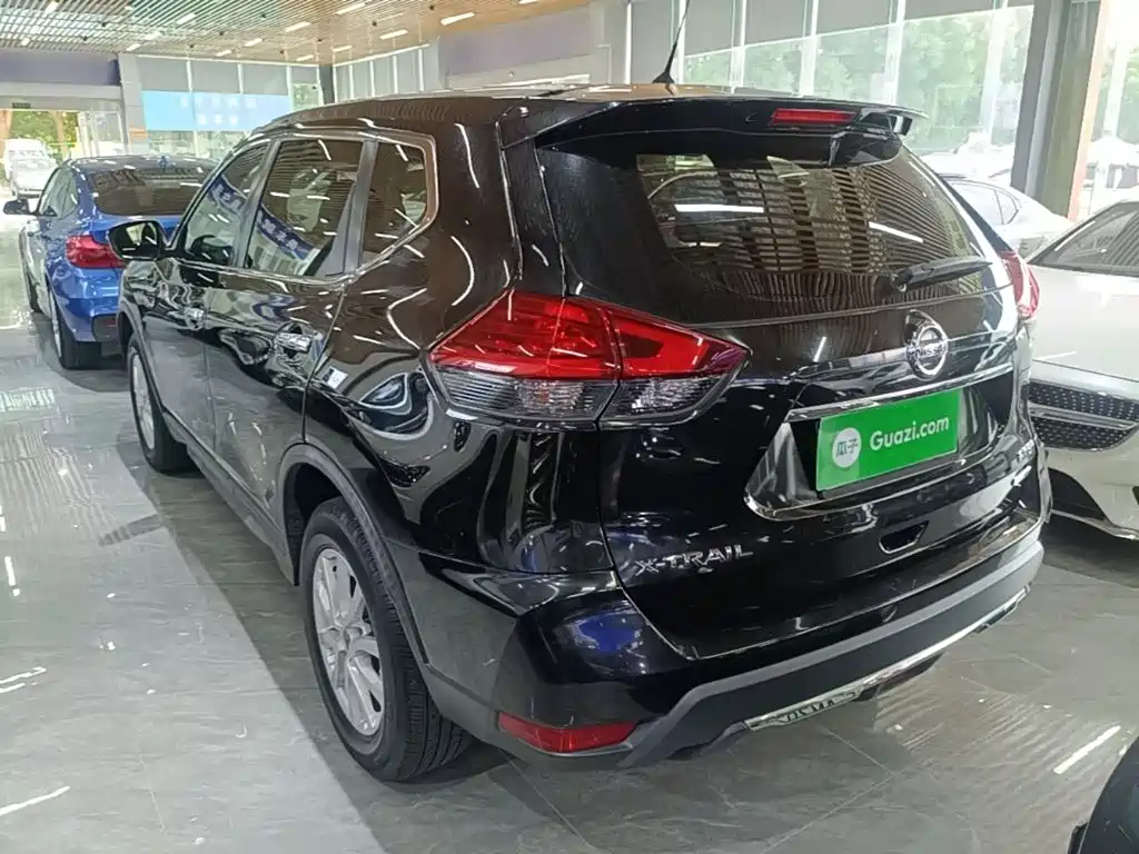 Nissan X-Trail — миниатюра 5