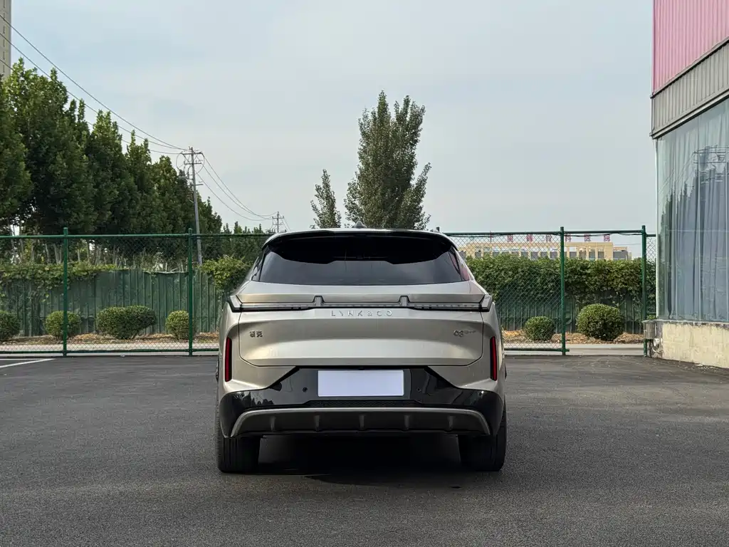 Lynk & Co 08 EM-P — миниатюра 4