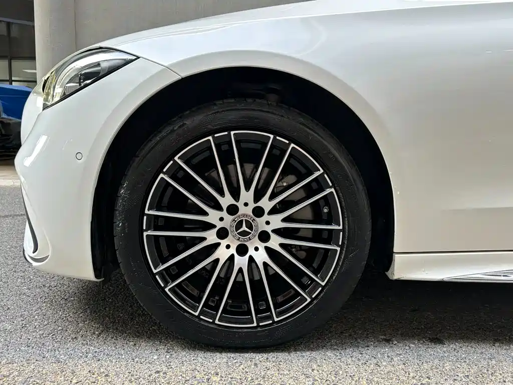 Mercedes-Benz C-Class — миниатюра 6