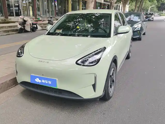 2025 Geely Xingyuan