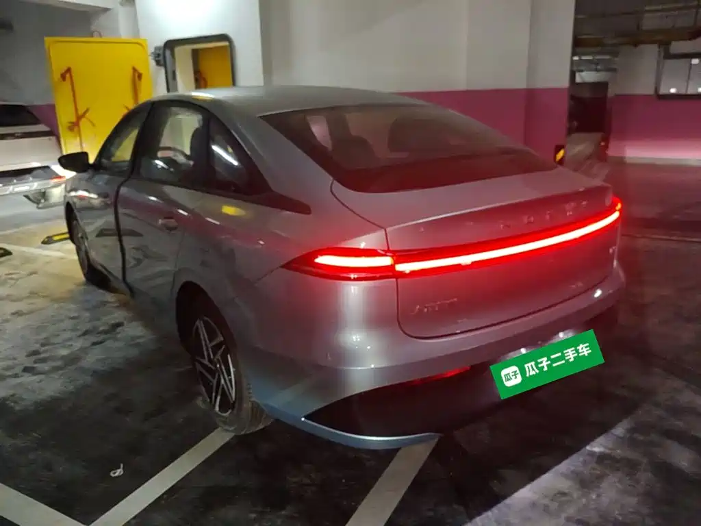 Roewe D6 2025 450km