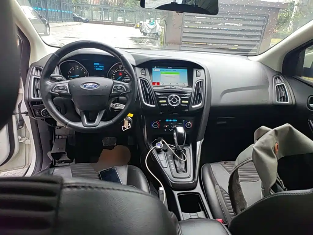 Ford Focus — миниатюра 10