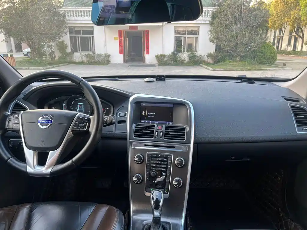 Volvo XC60 (Import) — миниатюра 4