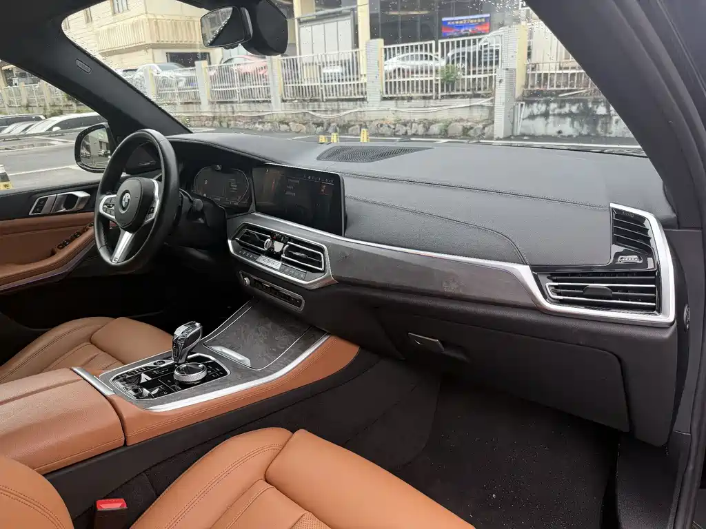 BMW X5 (Import) — миниатюра 17