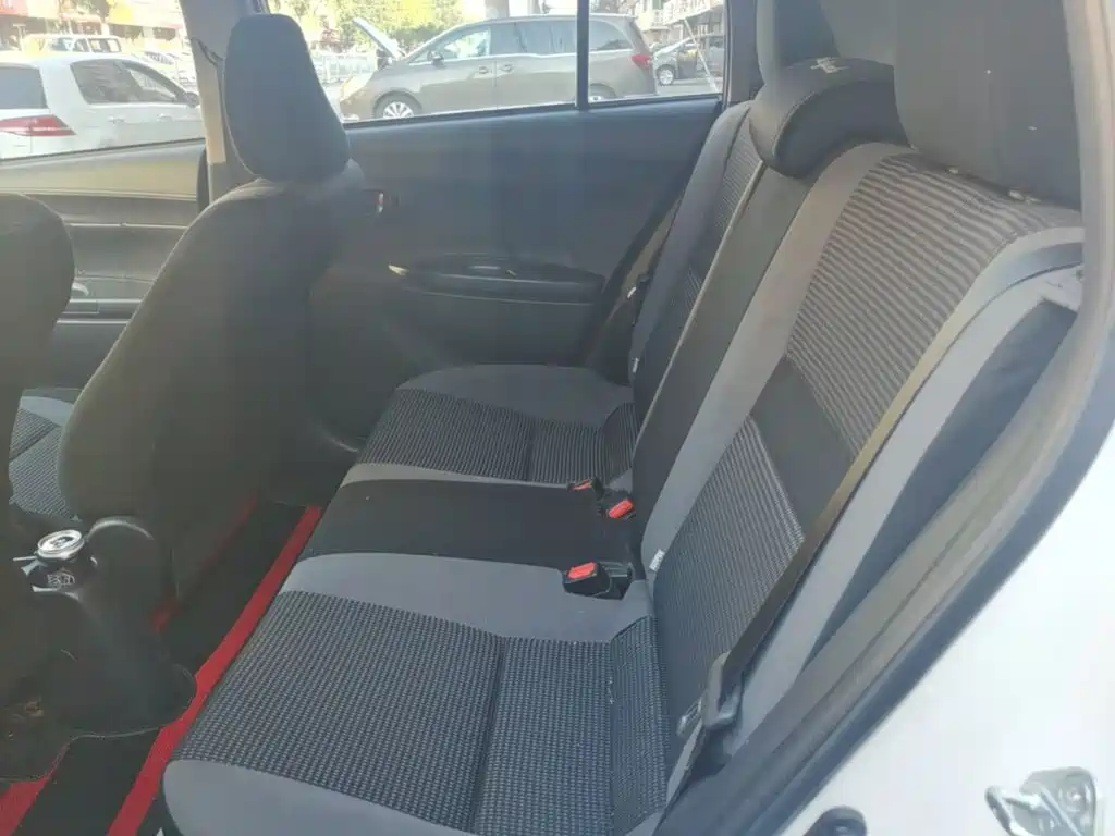Toyota Vios FS — миниатюра 17