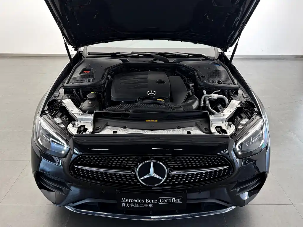 Mercedes-Benz E-Class — миниатюра 22