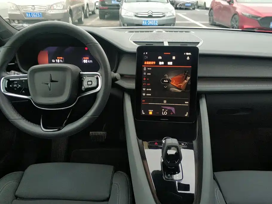 Polestar Polestar 2 — миниатюра 12