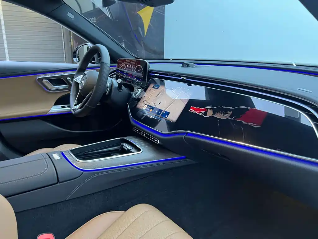 Mercedes-Benz E-Class — миниатюра 9