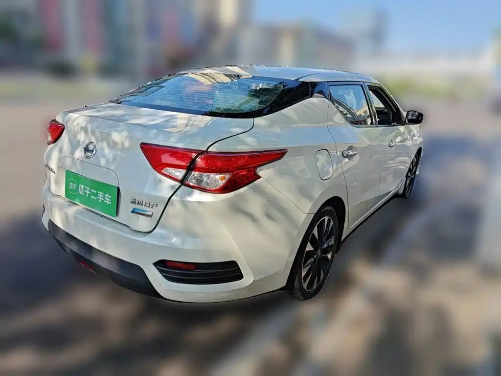 Nissan Bluebird — миниатюра 4