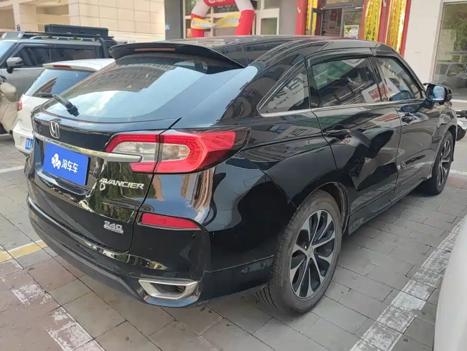 Honda Avancier — миниатюра 3
