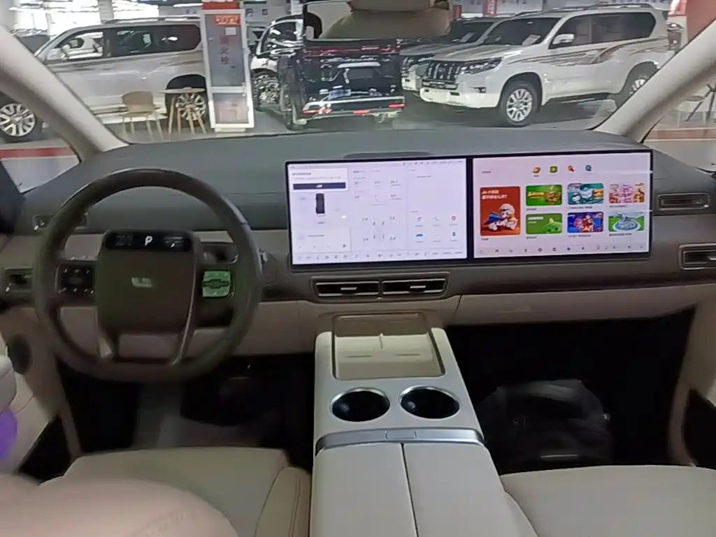 Li Auto Li MEGA — миниатюра 10
