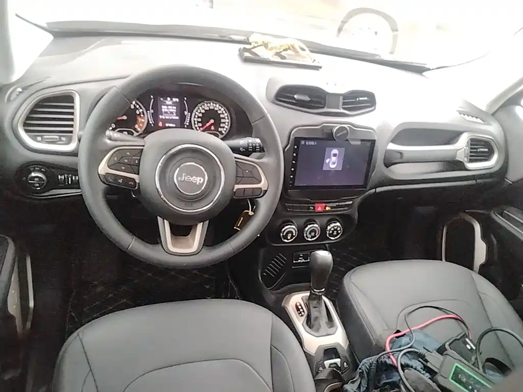 Jeep Renegade — миниатюра 10