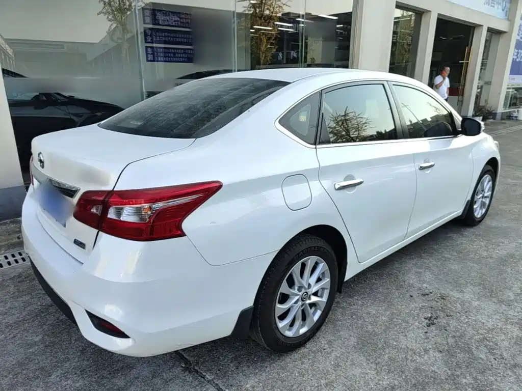 Nissan Sylphy — миниатюра 7