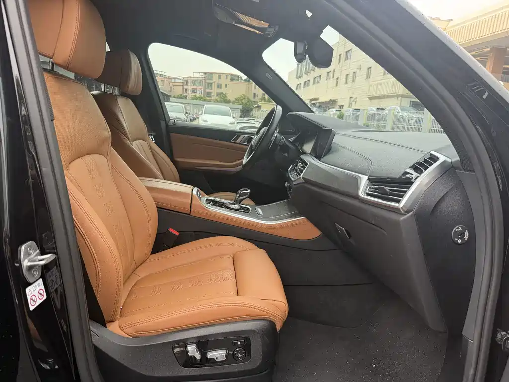 BMW X5 (Import) — миниатюра 20