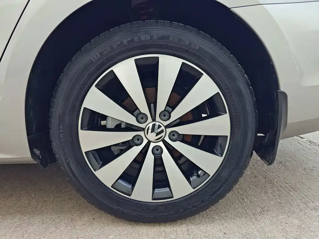 Volkswagen Sagitar — миниатюра 42