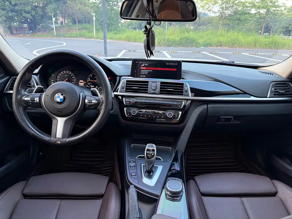 BMW 3 Series — миниатюра 17