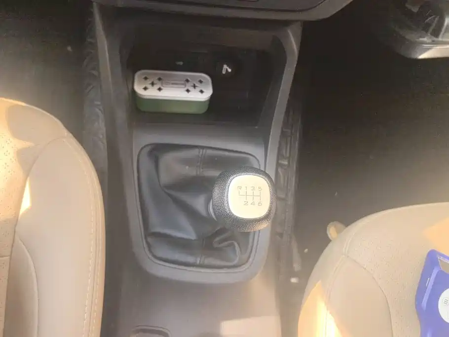 Wuling Hongguang — миниатюра 16