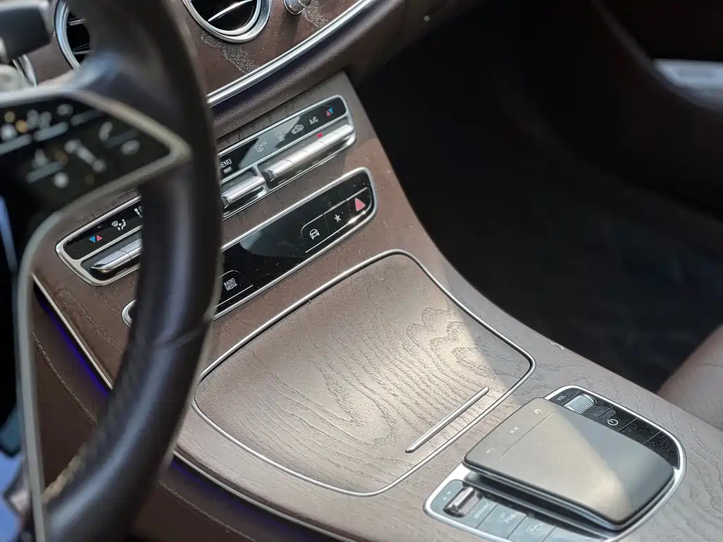 Mercedes-Benz E-Class New Energy — миниатюра 13