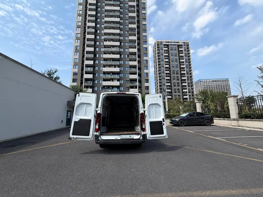 JMC E-Fushun — миниатюра 10