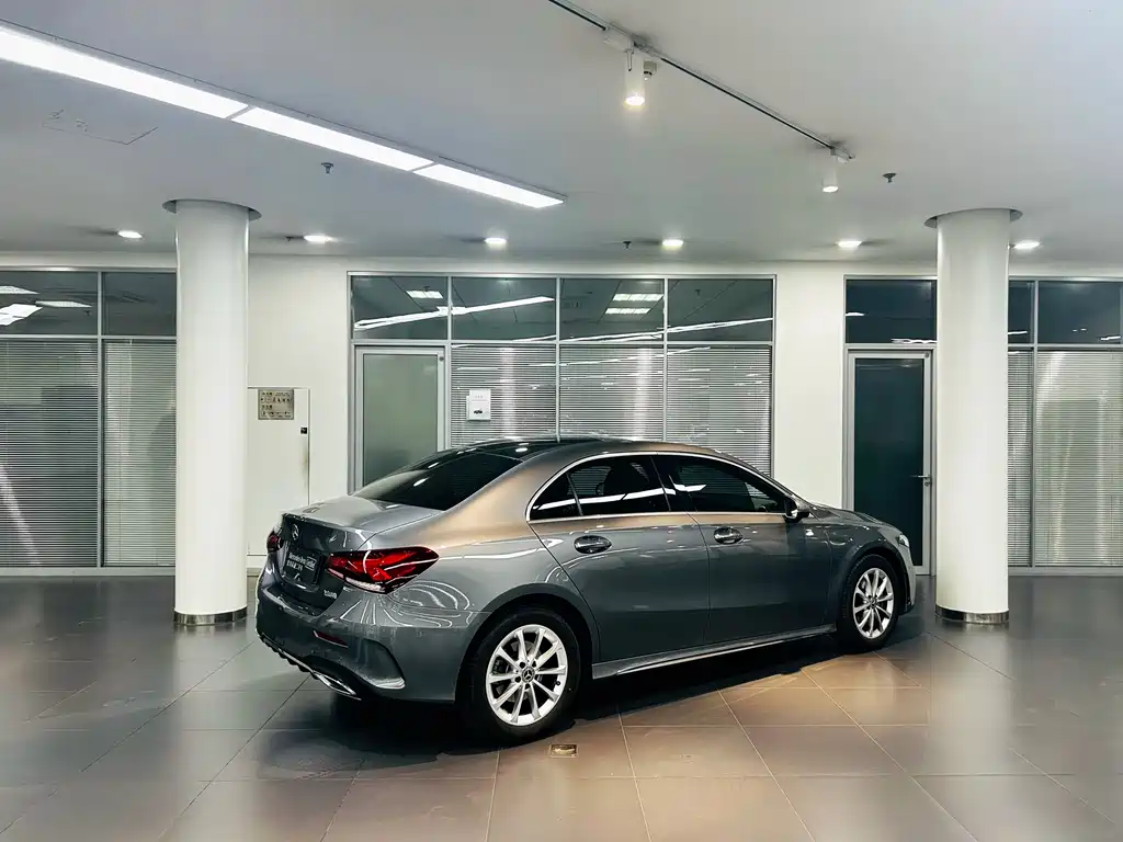 Mercedes-Benz A-Class A 2022 A 200 L Sport