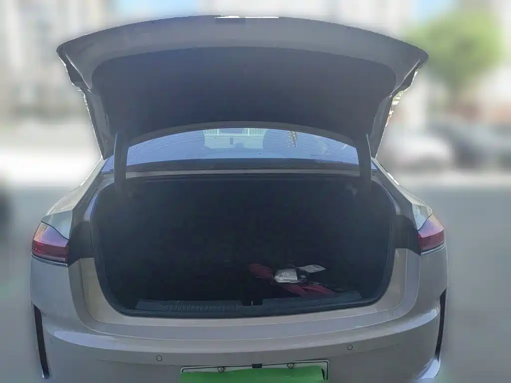 Roewe M7 DMH — миниатюра 10