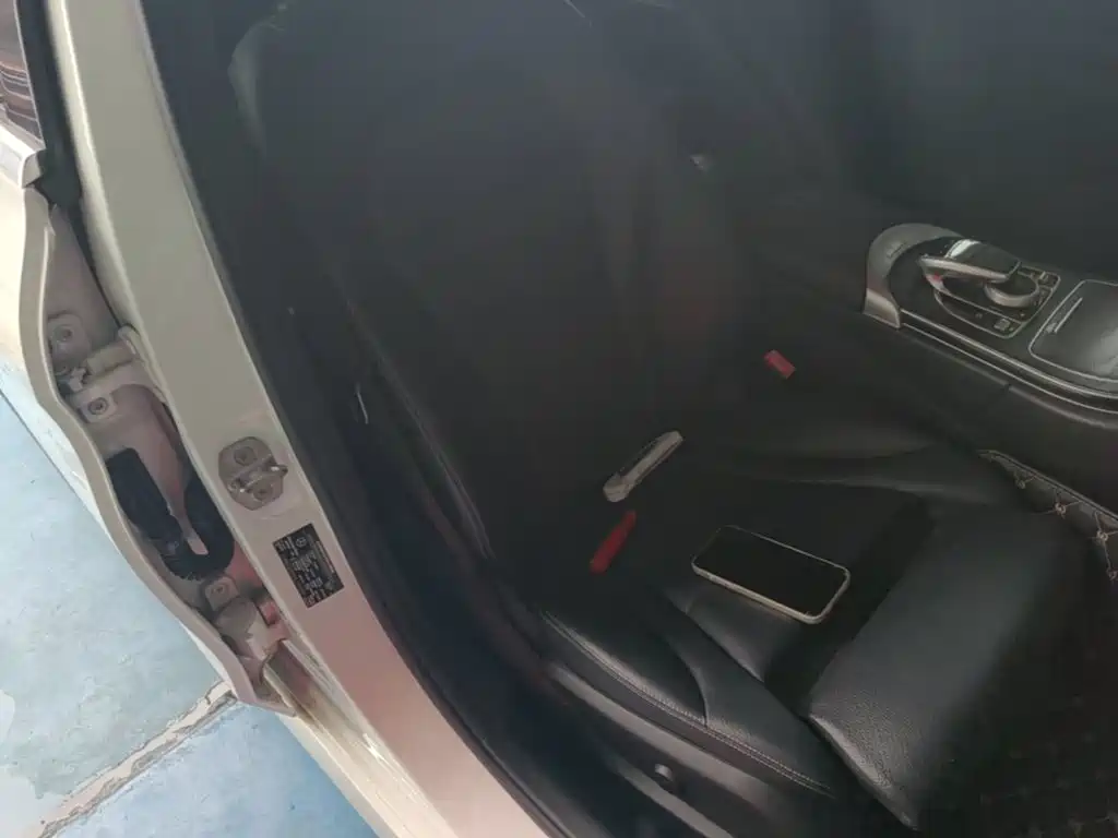 Mercedes-Benz C-Class — миниатюра 25