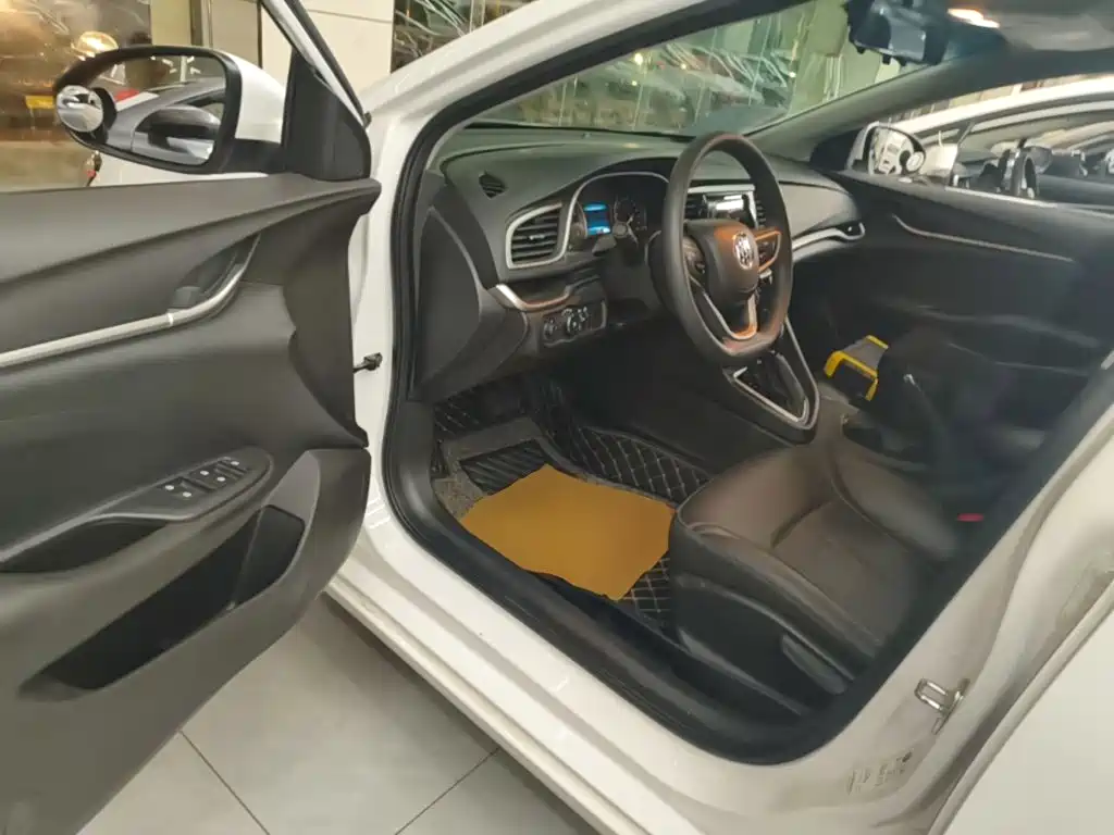 Buick Excelle — миниатюра 16