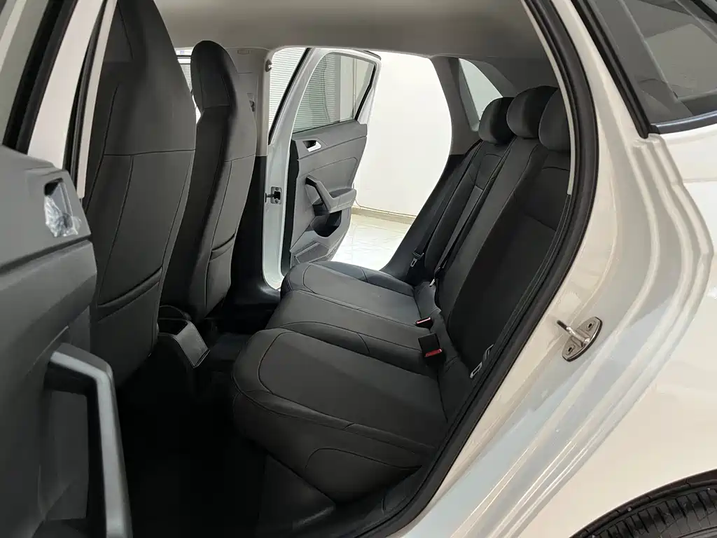 Volkswagen Polo 2023 Plus 1.5L AT