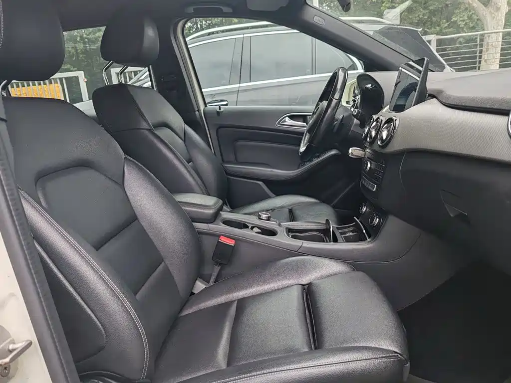 Mercedes-Benz B-Class — миниатюра 16