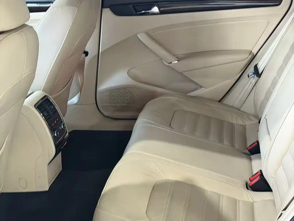 Volkswagen Passat — миниатюра 15