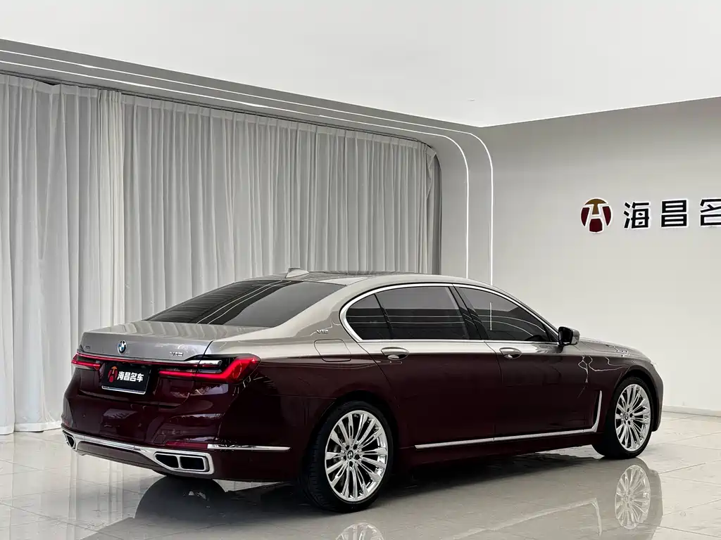 BMW 7 Series — миниатюра 20