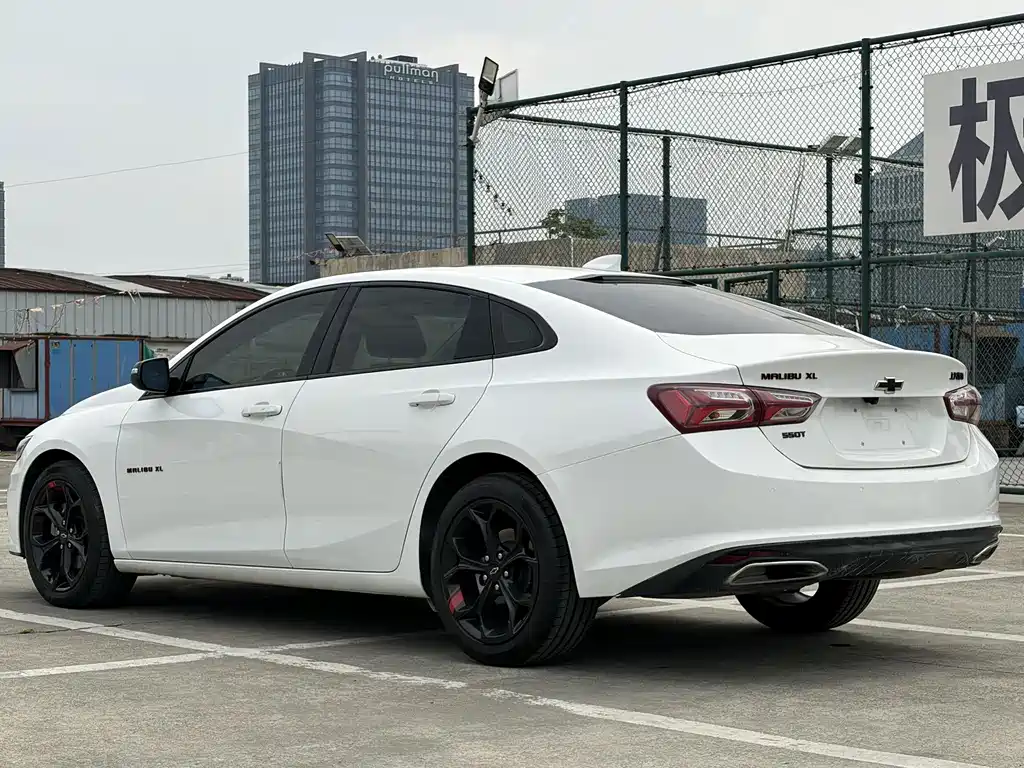 Chevrolet Malibu XL — миниатюра 6