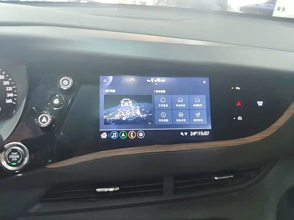 Buick Enclave — миниатюра 13