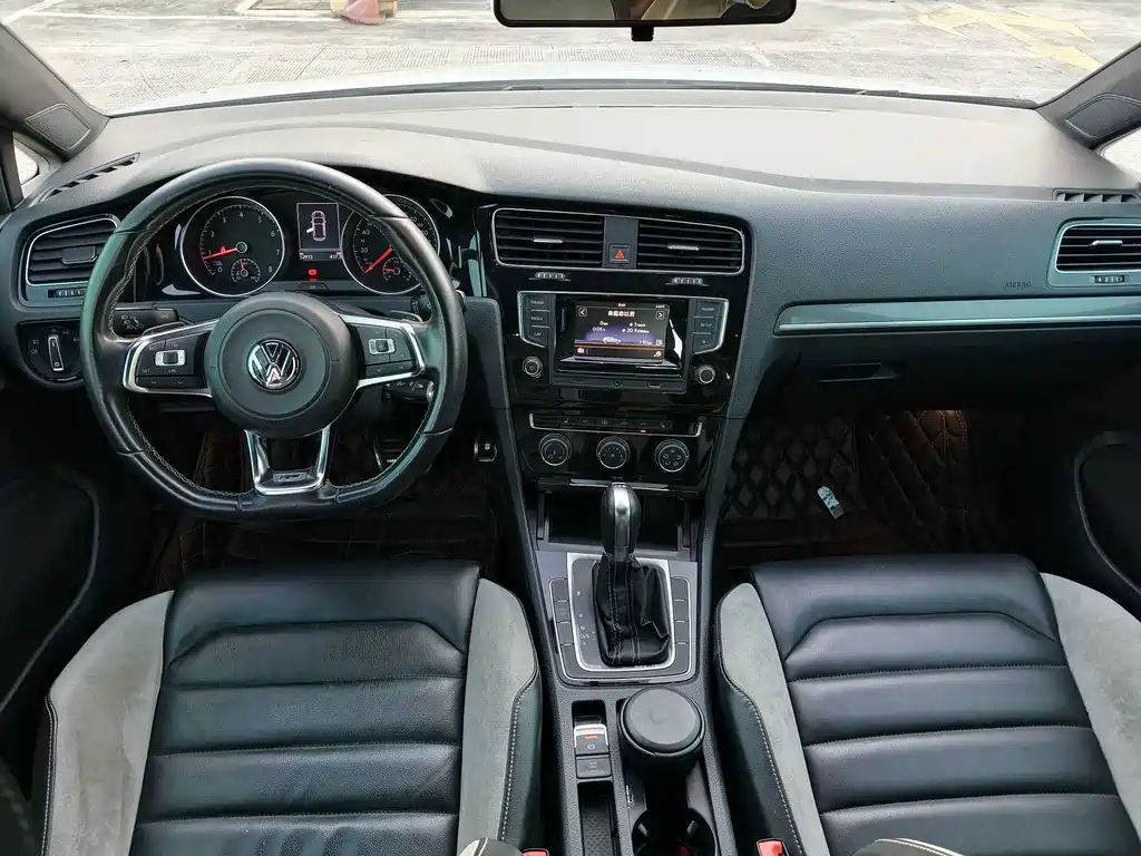 Volkswagen Golf — миниатюра 9